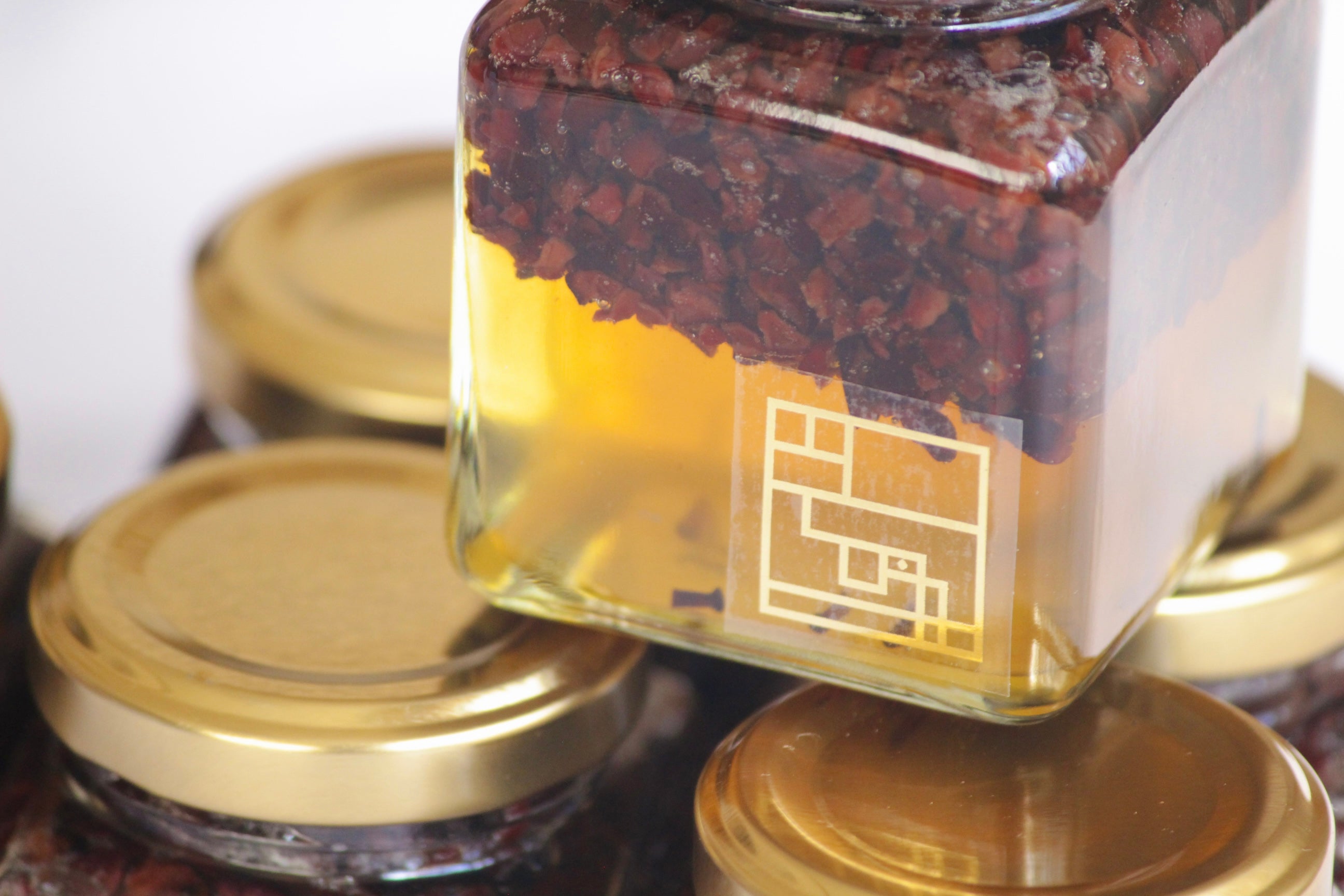 広島県産さとやまはちみつのカカオニブハニー