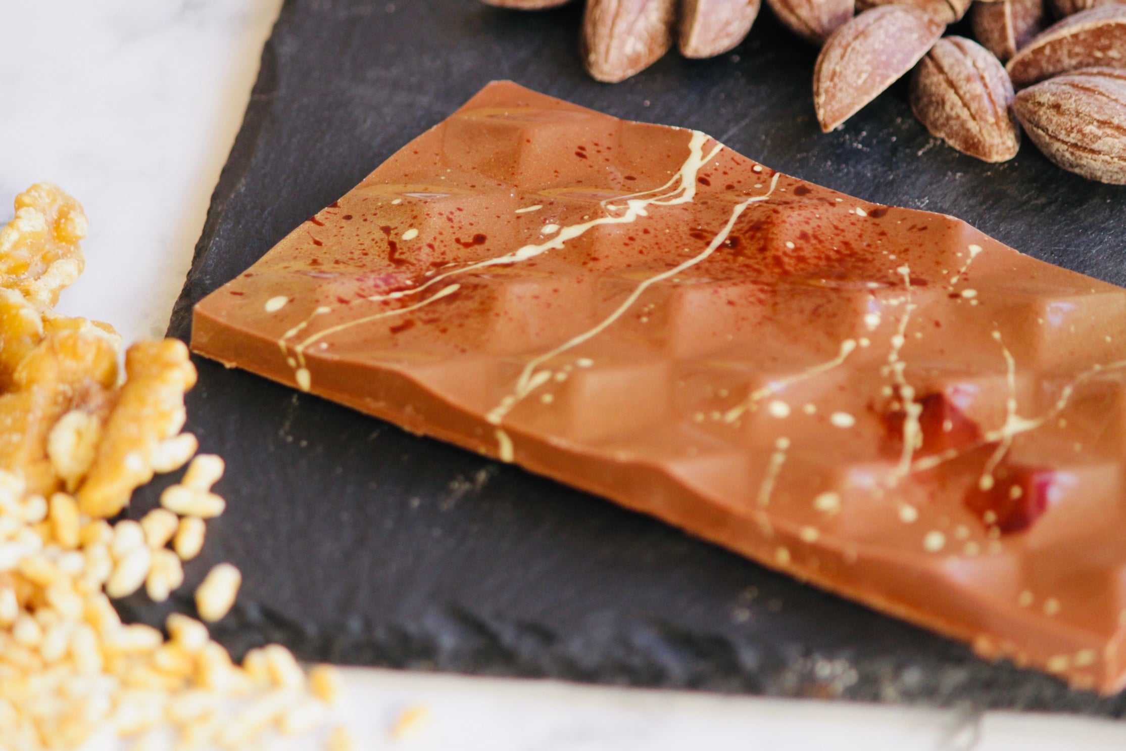 くるみと玄米のタブレットショコラ