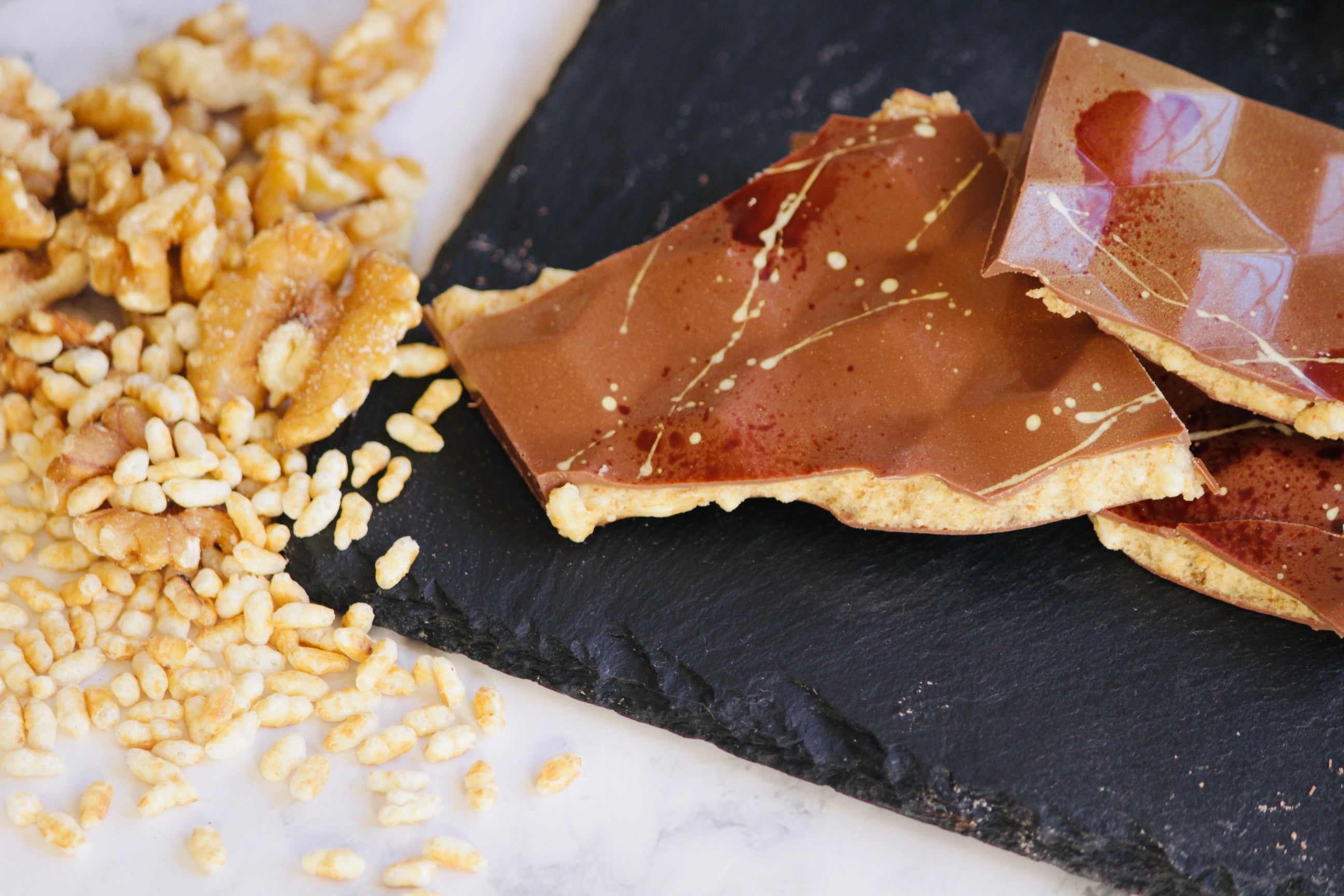 くるみと玄米のタブレットショコラ